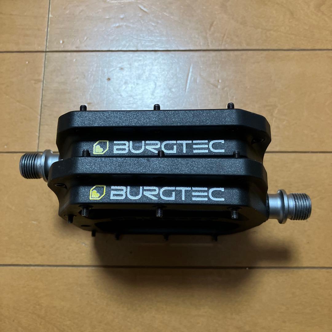 Burgtec MK4 コンポジットフラットペダル ブラック ワンサイズ