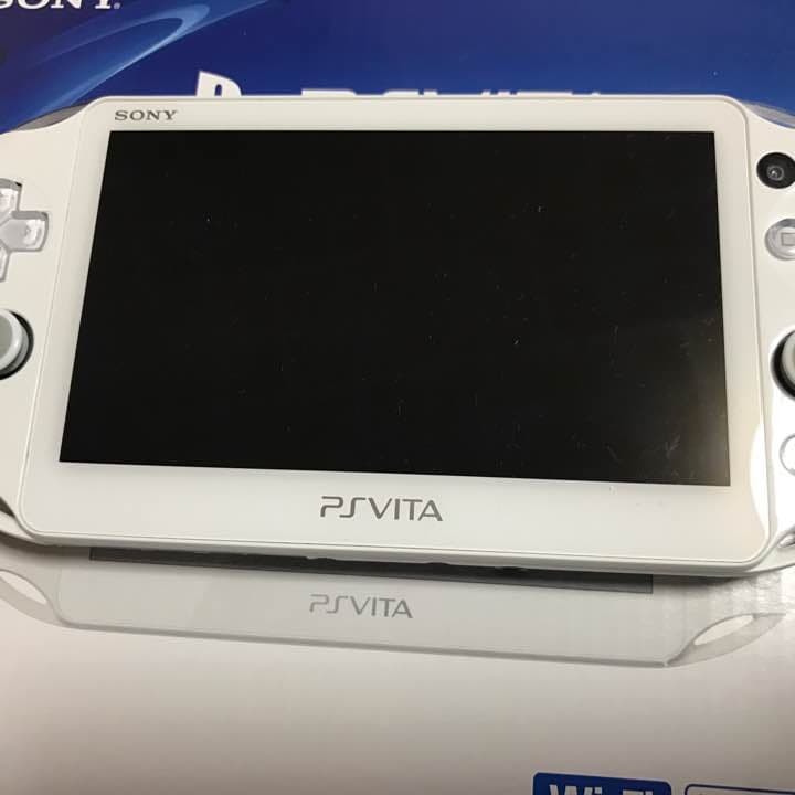 PlayStation VITA 本体 + 8Gメモリカード