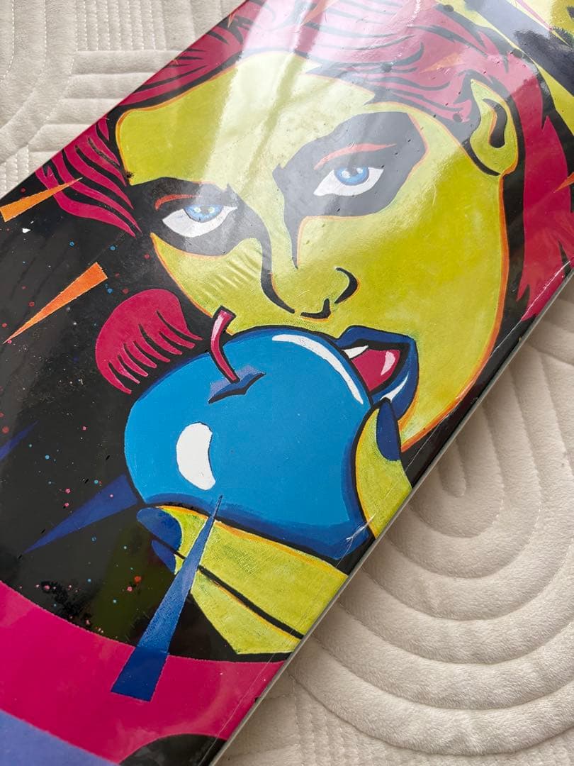 ゆ*ー様 未開封‼️CHALLENGER スケートボードデッキ グラフィックデザ