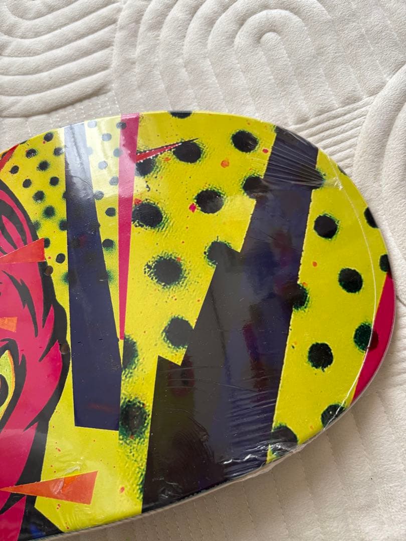 ゆ*ー様 未開封‼️CHALLENGER スケートボードデッキ グラフィックデザ