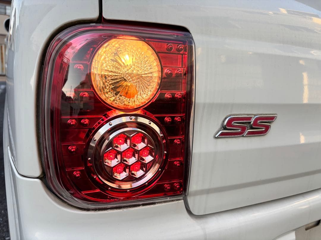 a*i様 ラパンSS HE21S LEDテール レッド