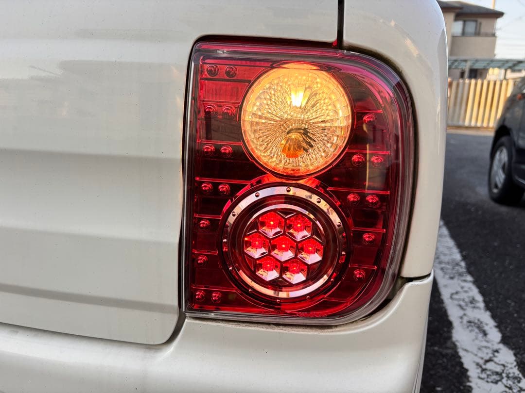 a*i様 ラパンSS HE21S LEDテール レッド