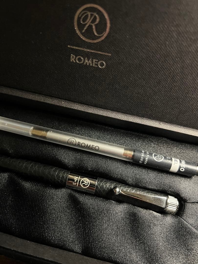ＲＯＭＥＯ　Ｎｏ．３　ボールペン　レザー