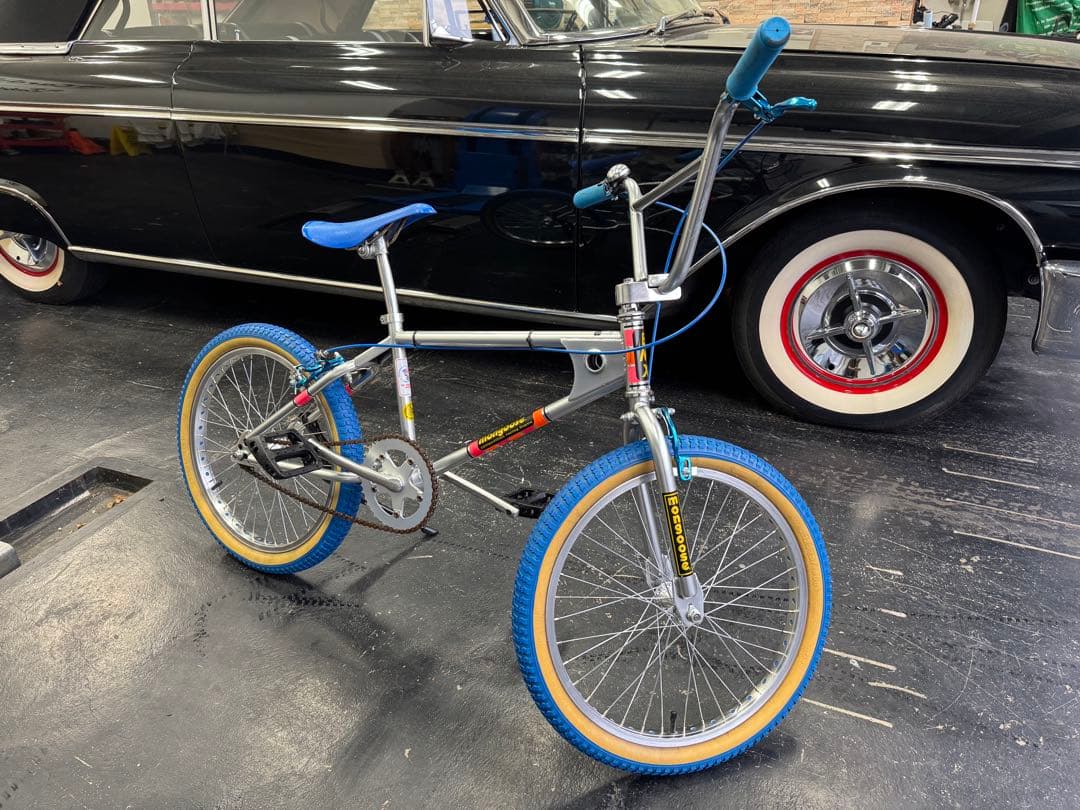 引き取り限定mon カリフォルニアスペシャル中古車