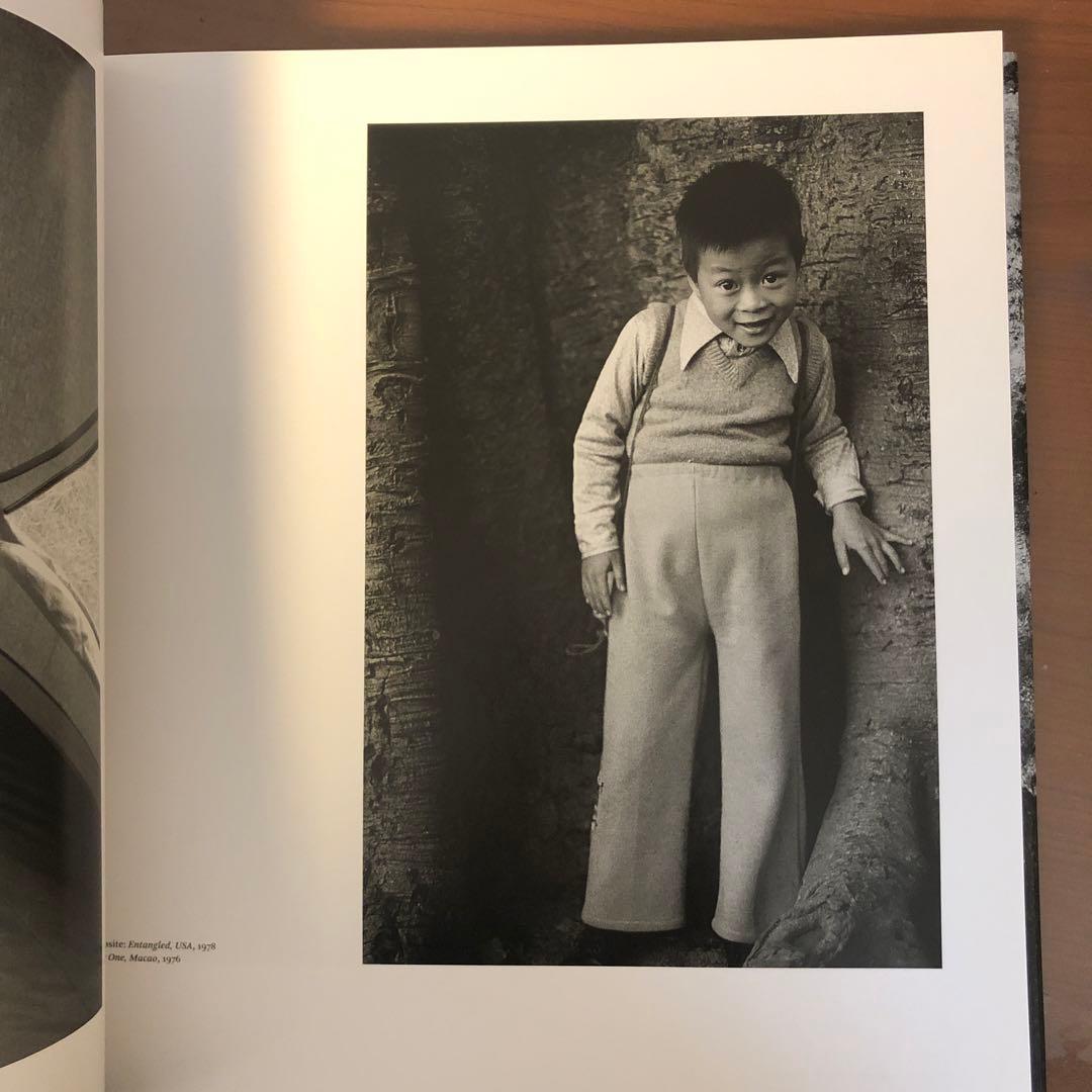 洋書 BALLENESQUE: Roger Ballen: Retrospective