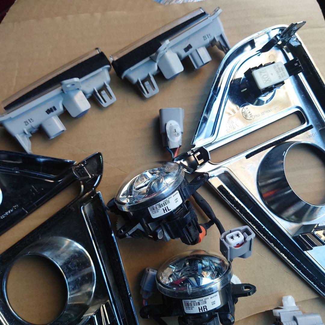 タントカスタム　フォグランプカバー/フォグランプ/LED/センサー一式