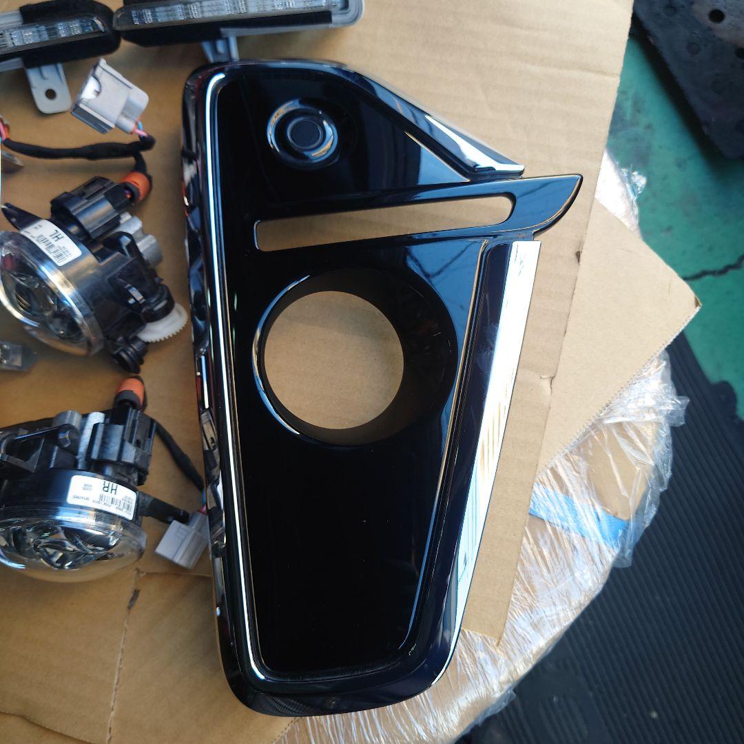 タントカスタム　フォグランプカバー/フォグランプ/LED/センサー一式