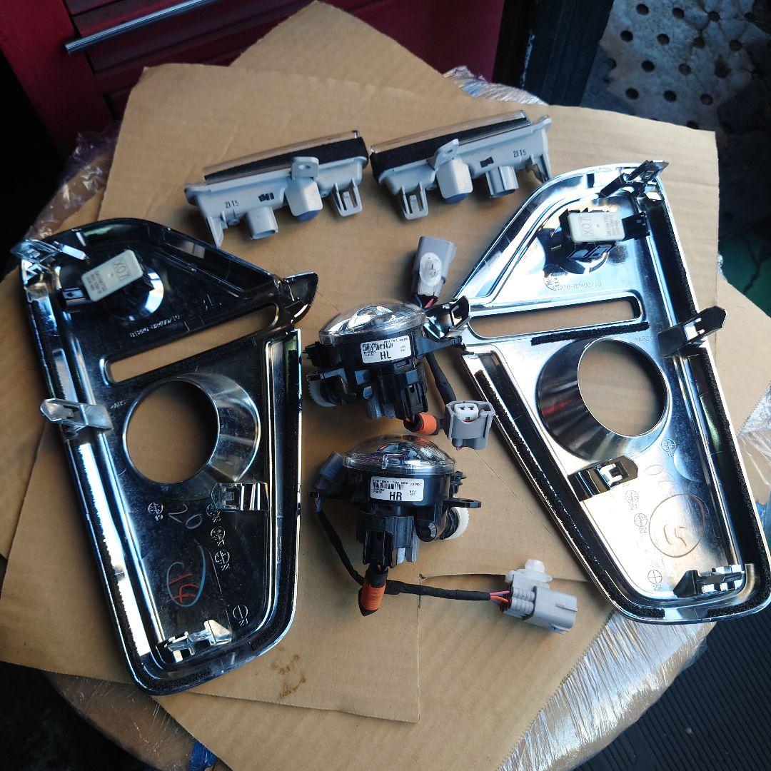 タントカスタム　フォグランプカバー/フォグランプ/LED/センサー一式