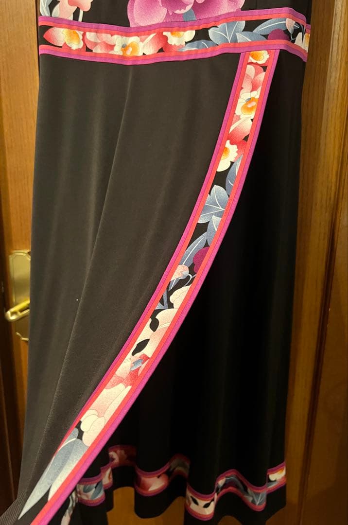 LEONARD レオナール ’23 ロングワンピース　ブラック　サイズ42