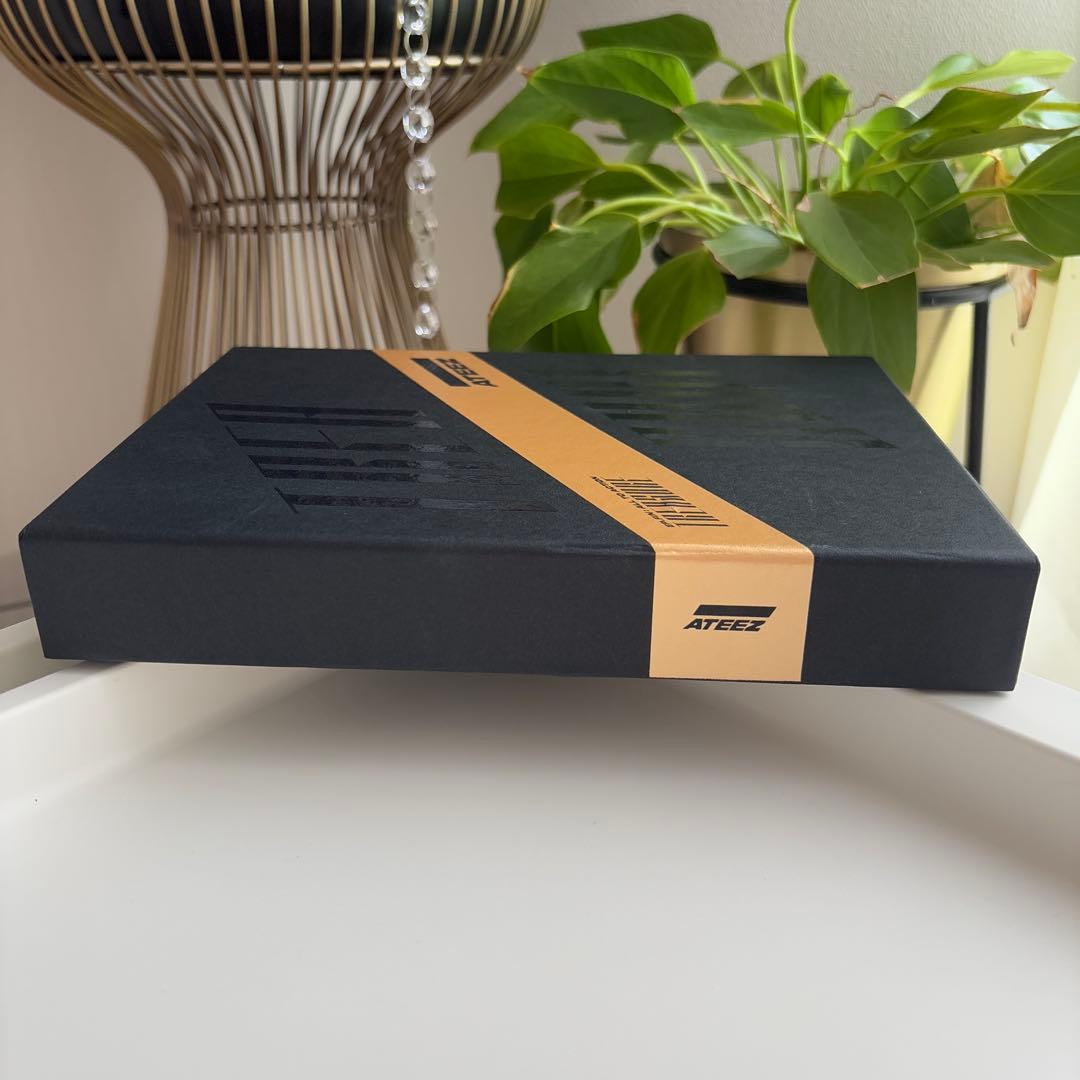 ATEEZ TREASURE EP.FIN：ALL TO ACTION 黒