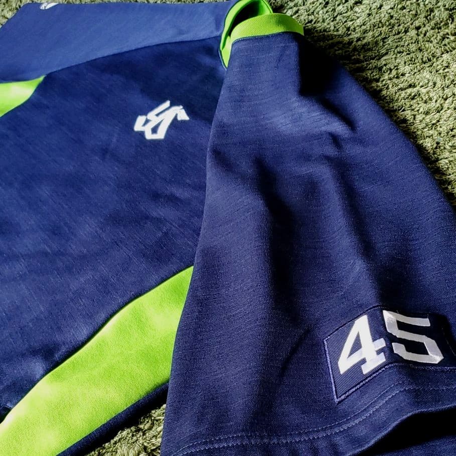 本物　選手着用　東京ヤクルトスワローズ　練習用 ユニフォーム