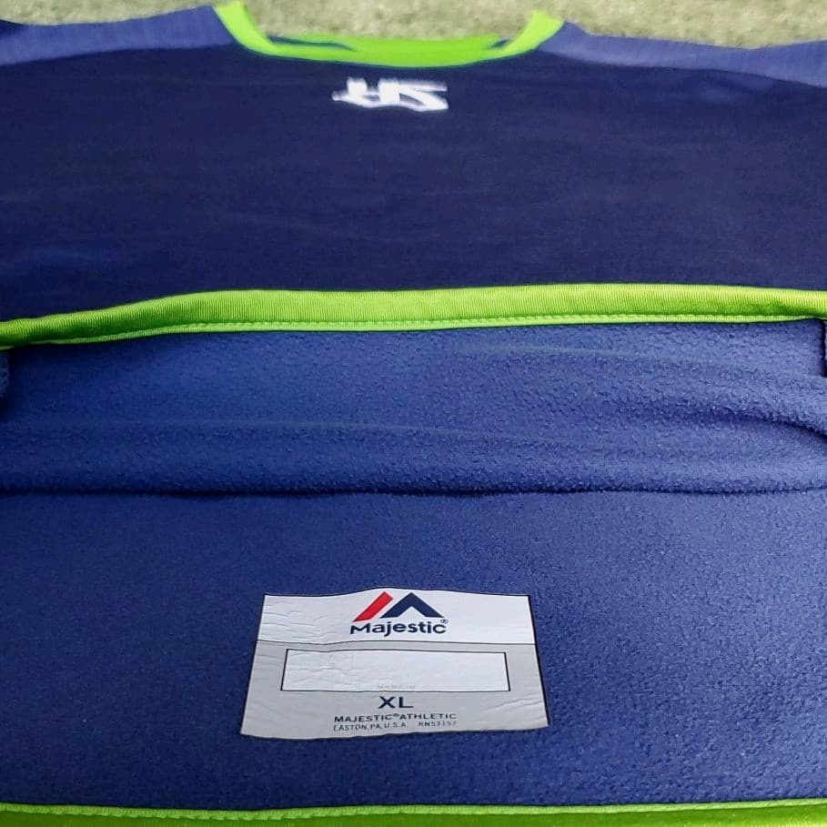 本物　選手着用　東京ヤクルトスワローズ　練習用 ユニフォーム