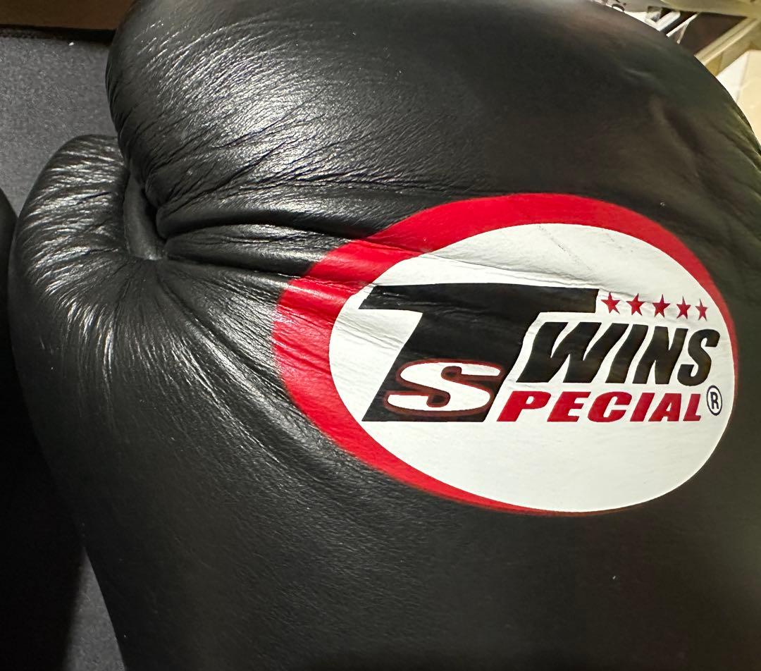 (美品)TWINS SPECIAL ボクシンググローブ ブラック　本革製14oz