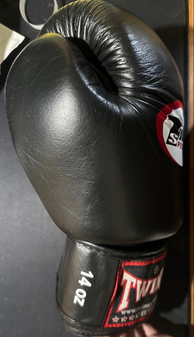 (美品)TWINS SPECIAL ボクシンググローブ ブラック　本革製14oz