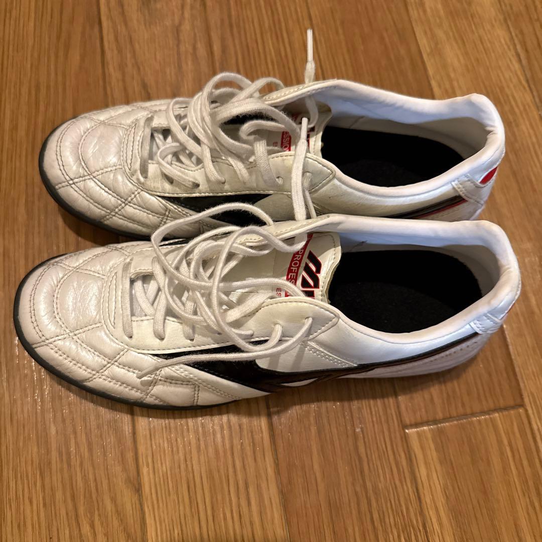 ミズノ　トレーニングシューズ　モレリア　25センチ