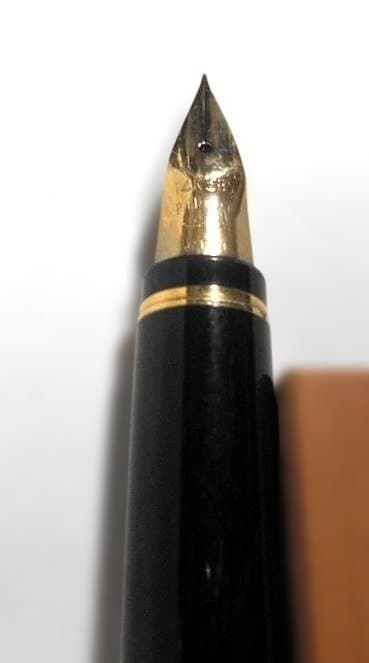 PILOT　Elabo　14K　585　S・Ｆ　 万年筆 　黒