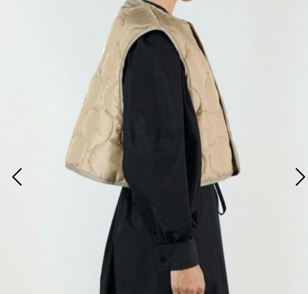 トップス HYKE 23AW QUILTED CROPPED VEST