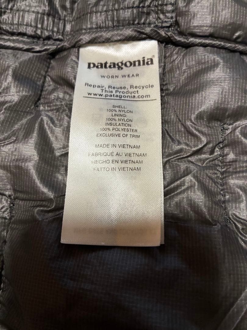 パタゴニアpatagoniaマイクロパフベスト　Sサイズ　グレー