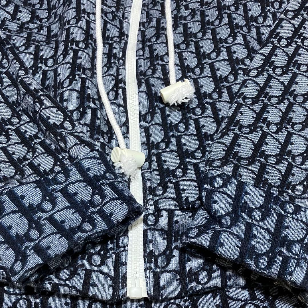 希少 大人気 ChristianDior パーカー 入手困難 フランス製 高級感