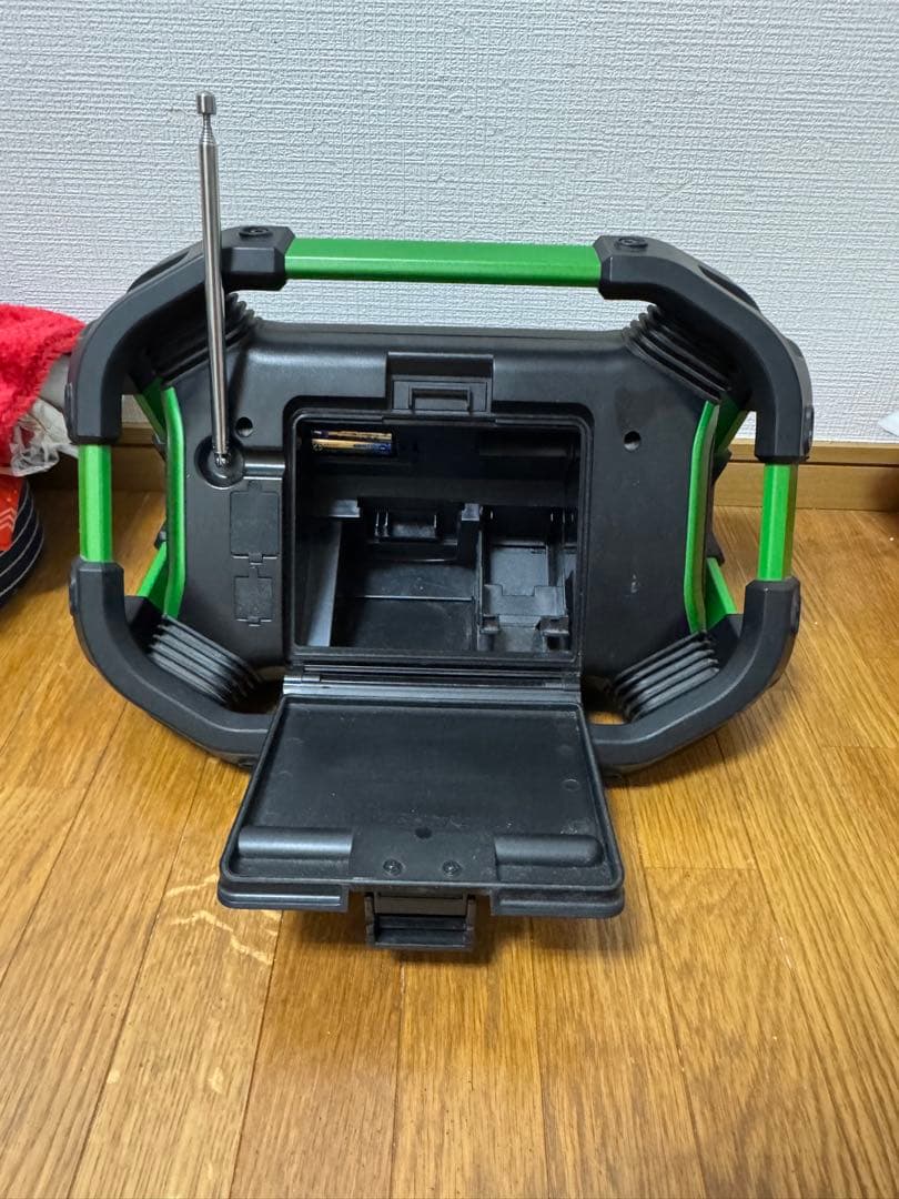 HITACHI UR18DSML コードレスラジオ付テレビ