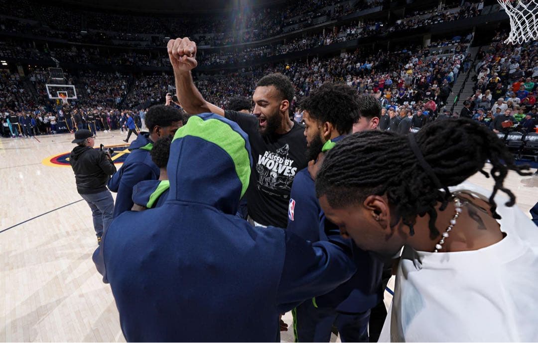 ウルブズ NBA Play Off選手支給品プラクティスロングシャツLサイズ