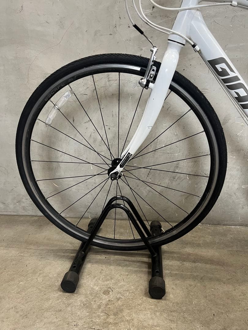 クロスバイク　 GIANT ESCAPE R3 MS ジャイアント　2023年式