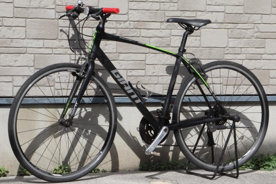 引き取り限定♪人気のGIANT♪エスケープRX♪軽量クロスバイク♪新生活にどうぞ