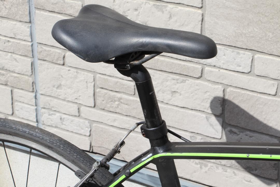 引き取り限定♪人気のGIANT♪エスケープRX♪軽量クロスバイク♪新生活にどうぞ