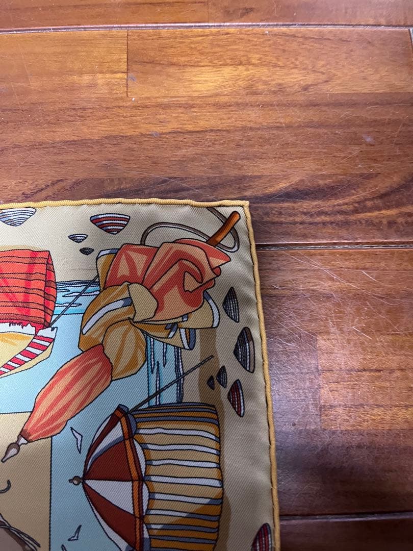 HERMÈS ノルマンディー ビーチ スカーフ 45✖️45