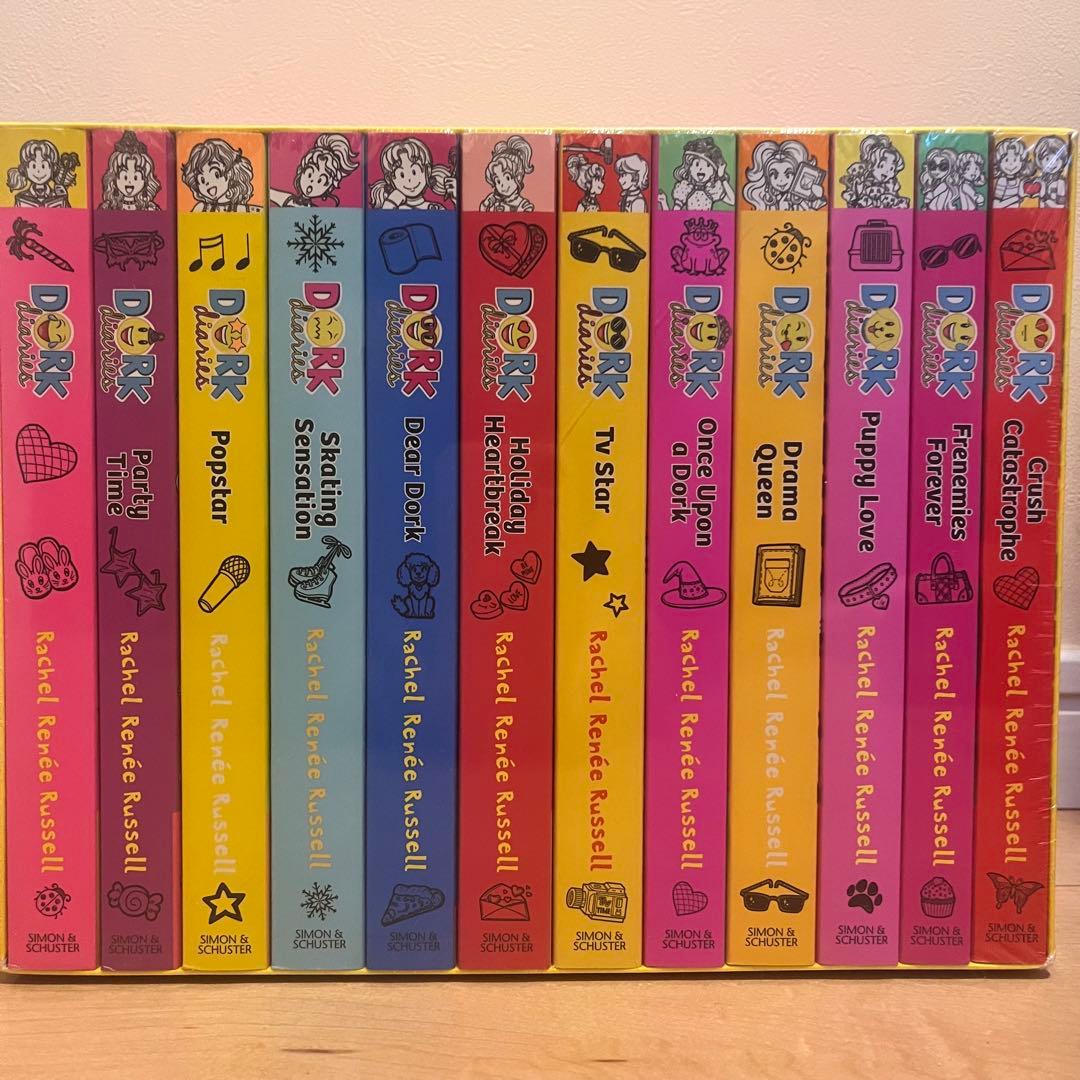 Dork Diaries ドークダイアリーズ　洋書 12冊