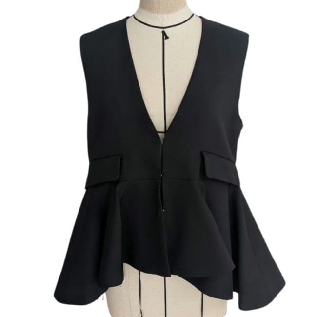 極美品✨️ロージーモンスター　ペプラム　マスキュリン　ジレ　ベスト　黒