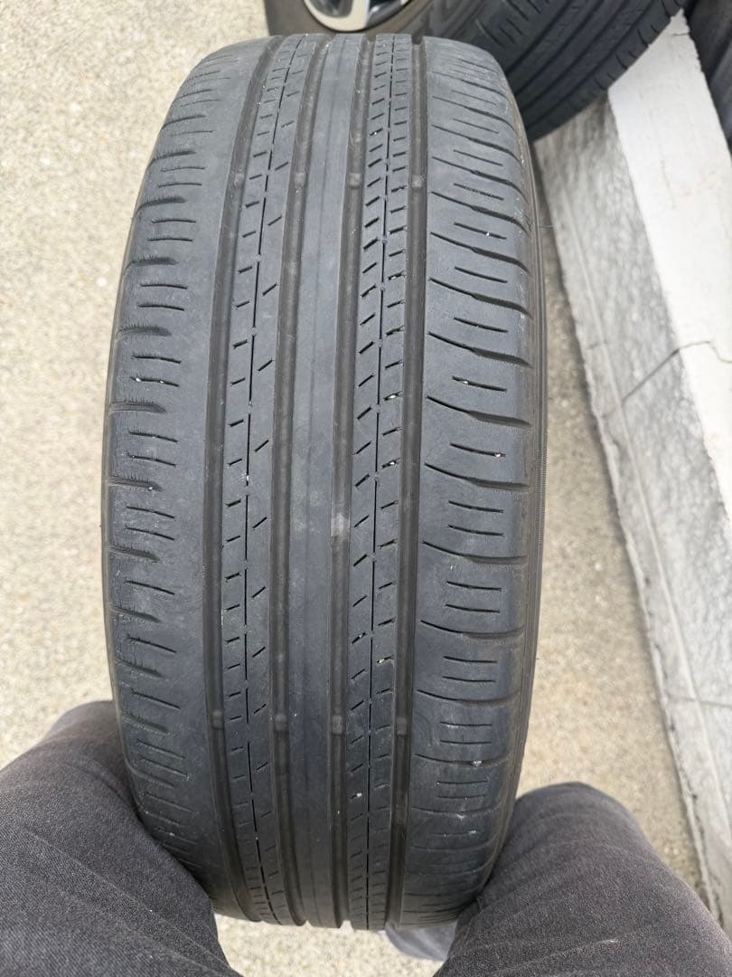 ハリアー　タイヤ•ホイールセット【3/4】