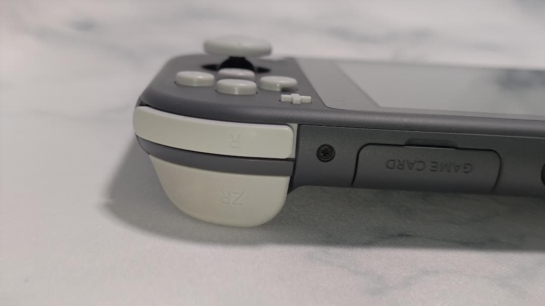 Nintendo Switch Lite グレー 本体(ハードポーチ付き)