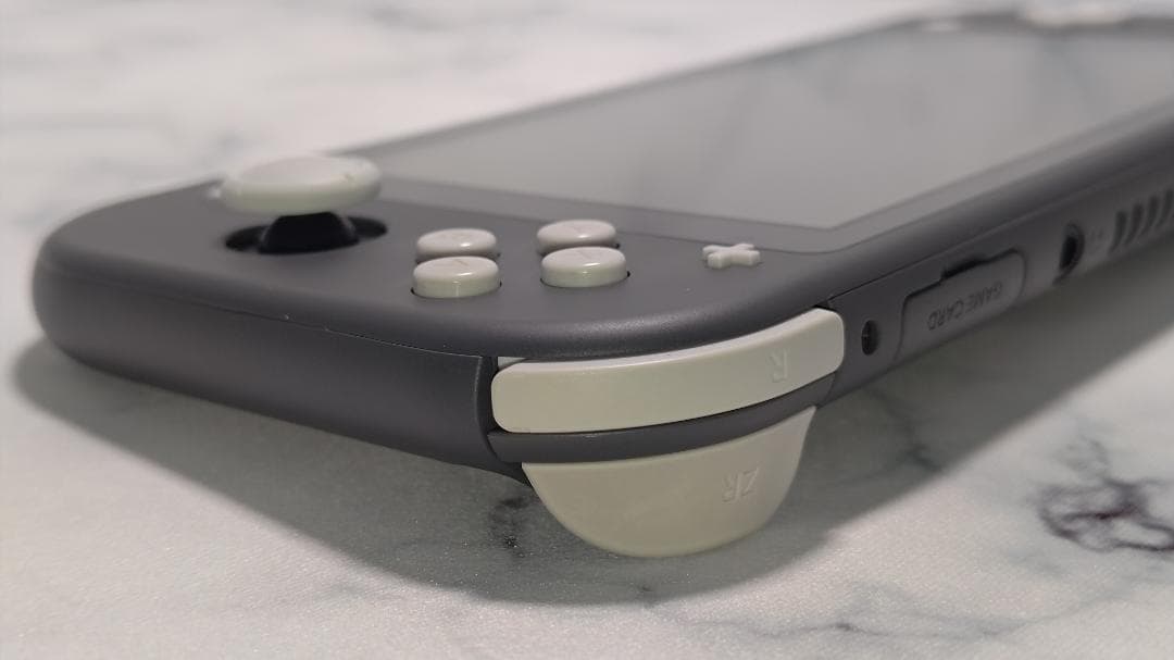 Nintendo Switch Lite グレー 本体(ハードポーチ付き)