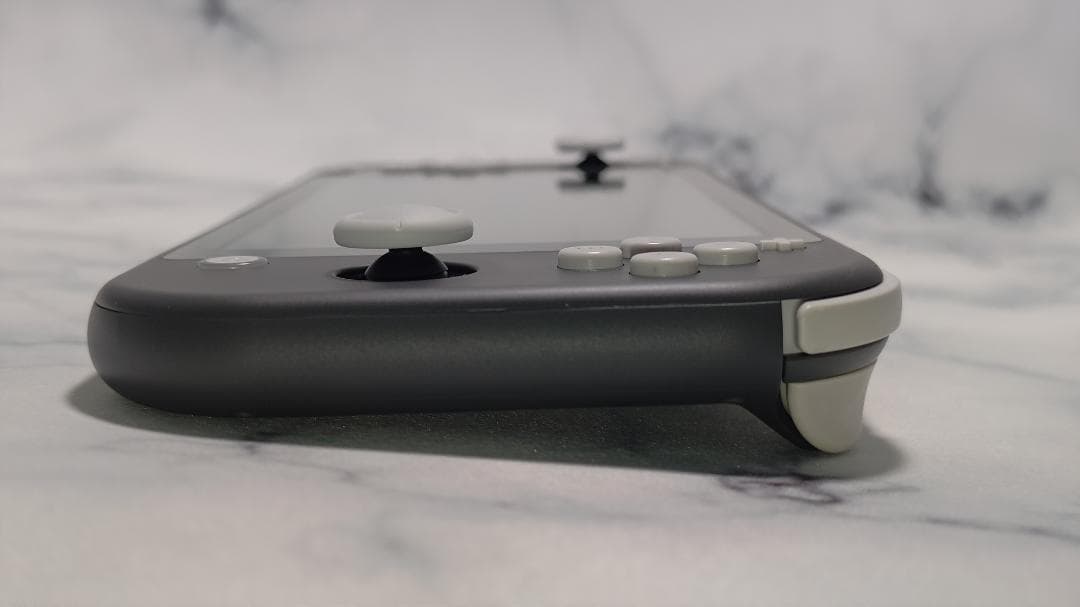 Nintendo Switch Lite グレー 本体(ハードポーチ付き)