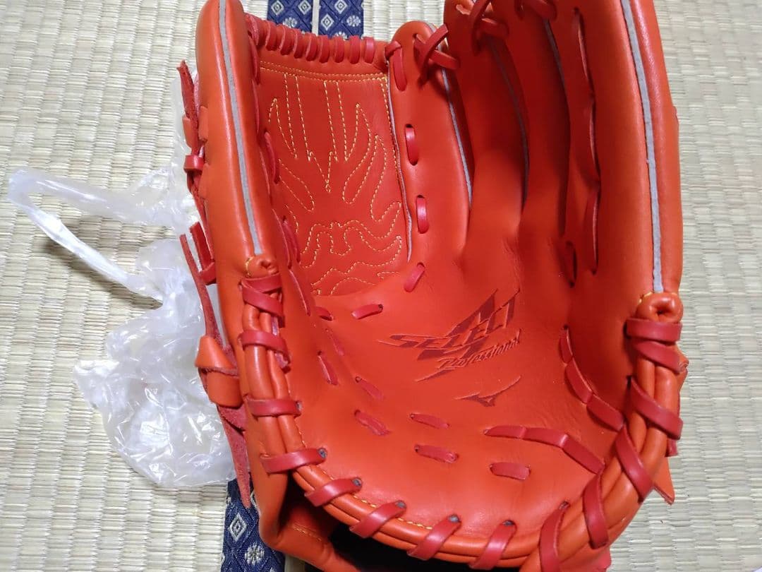 【新品】ミズノ　一般軟式グローブ　右投げ　投手用　オレンジ　前田健太モデル