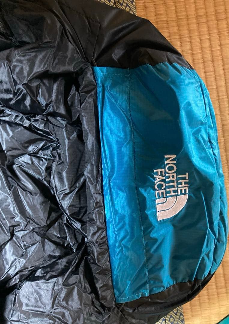 The North Face マミー型ダウン寝袋 青/黒　極寒地可能