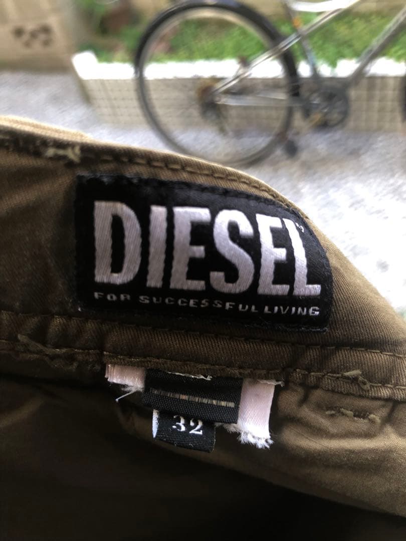 Diesel カーゴパンツ オリーブ色