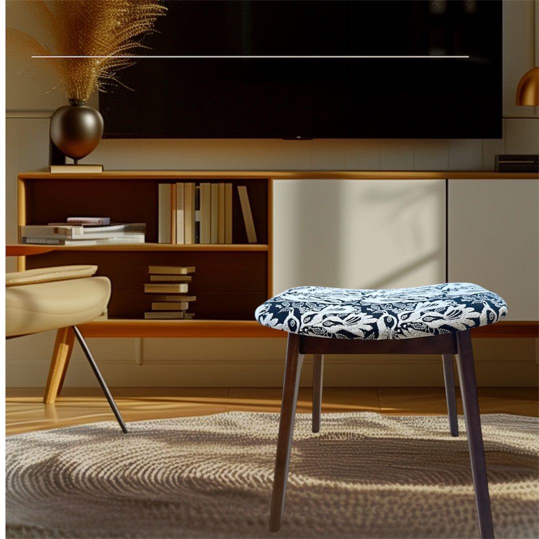 お一人様1点限り　ミナペルホネン　スツール　イス椅子オットマン新品未使用匿名配送