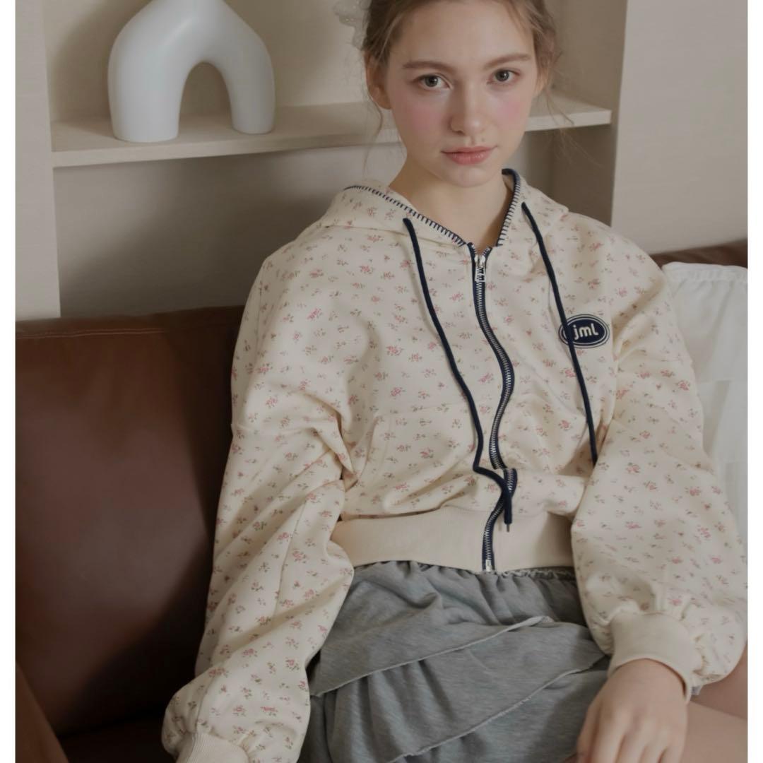 jumelle 花柄ステッチフーディー