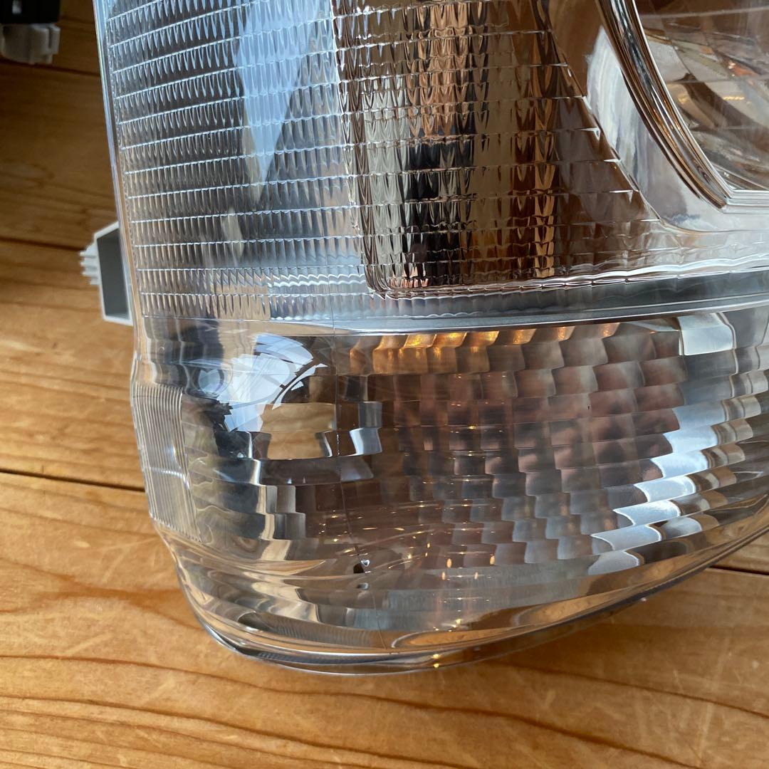 S*8様 スズキ CARRY ヘッドライトセット 未使用　2〜3年前のモデル　レ