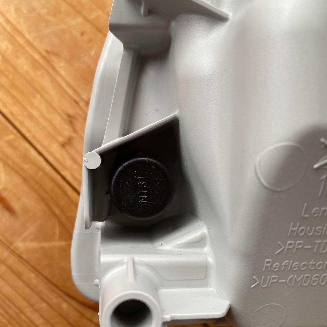 S*8様 スズキ CARRY ヘッドライトセット 未使用　2〜3年前のモデル　レ