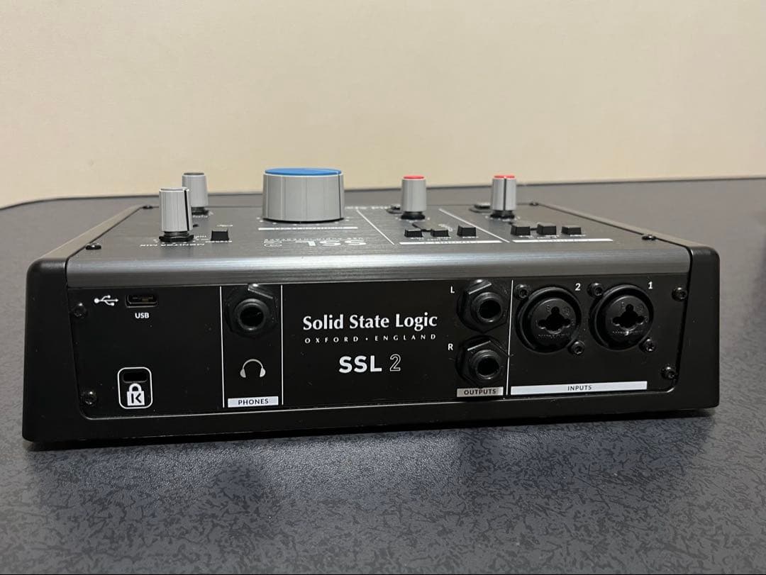 Solid State Logic SSL2 オーディオインターフェース