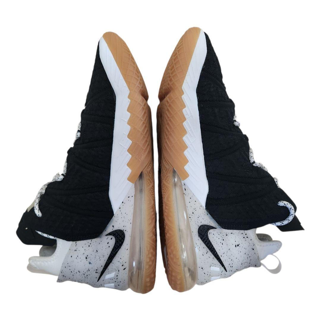 【未使用✨️26.5㎝】NIKE LEBRON 18 ブラック×ホワイト 箱タグ