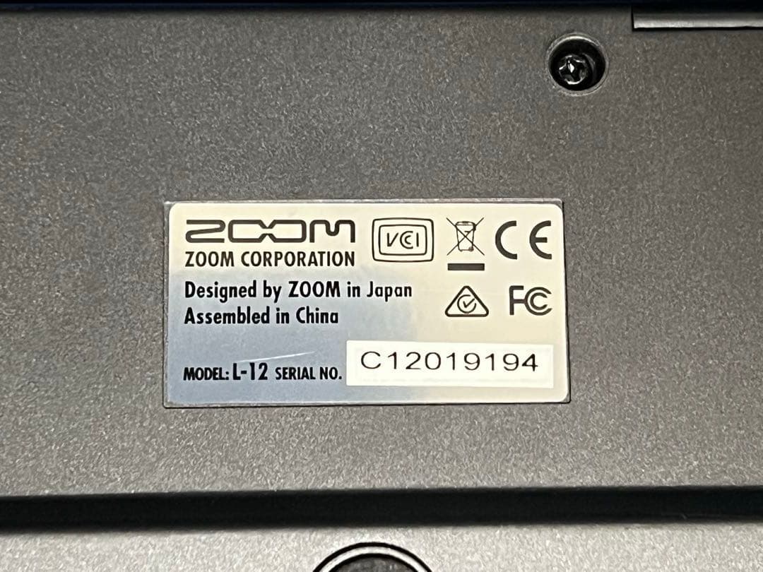 即発送 zoom L-12 専用ハードケース付き　動作に難あり