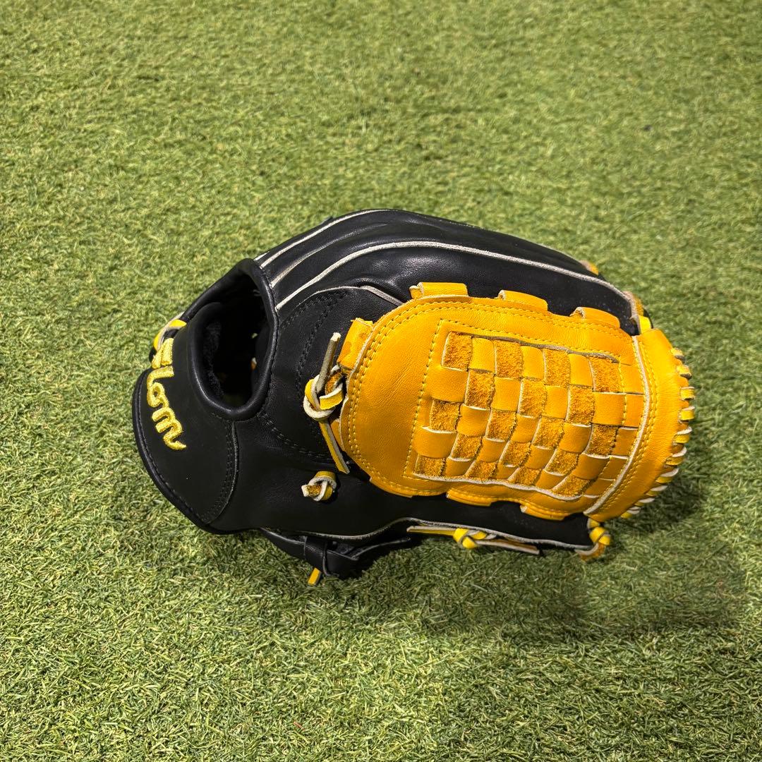 【早いもの勝ち】Glom 軟式グローブ　内野手用