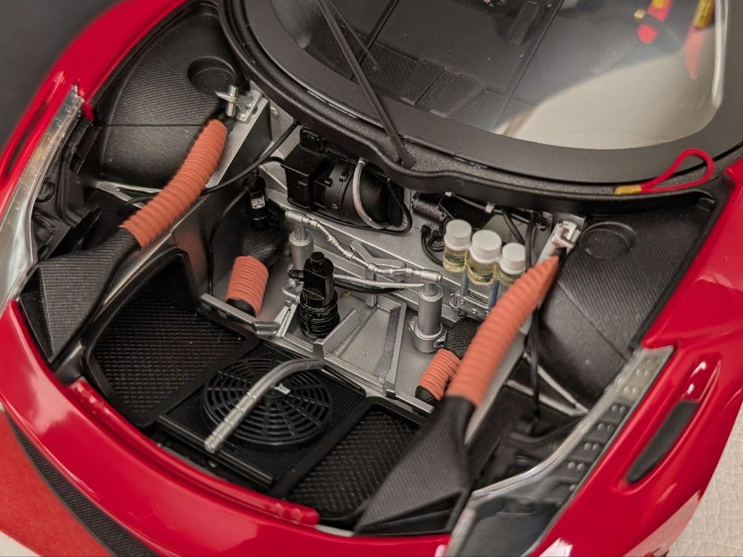 ホットウィールエリート 1/18 フェラーリ 458 イタリア GT2