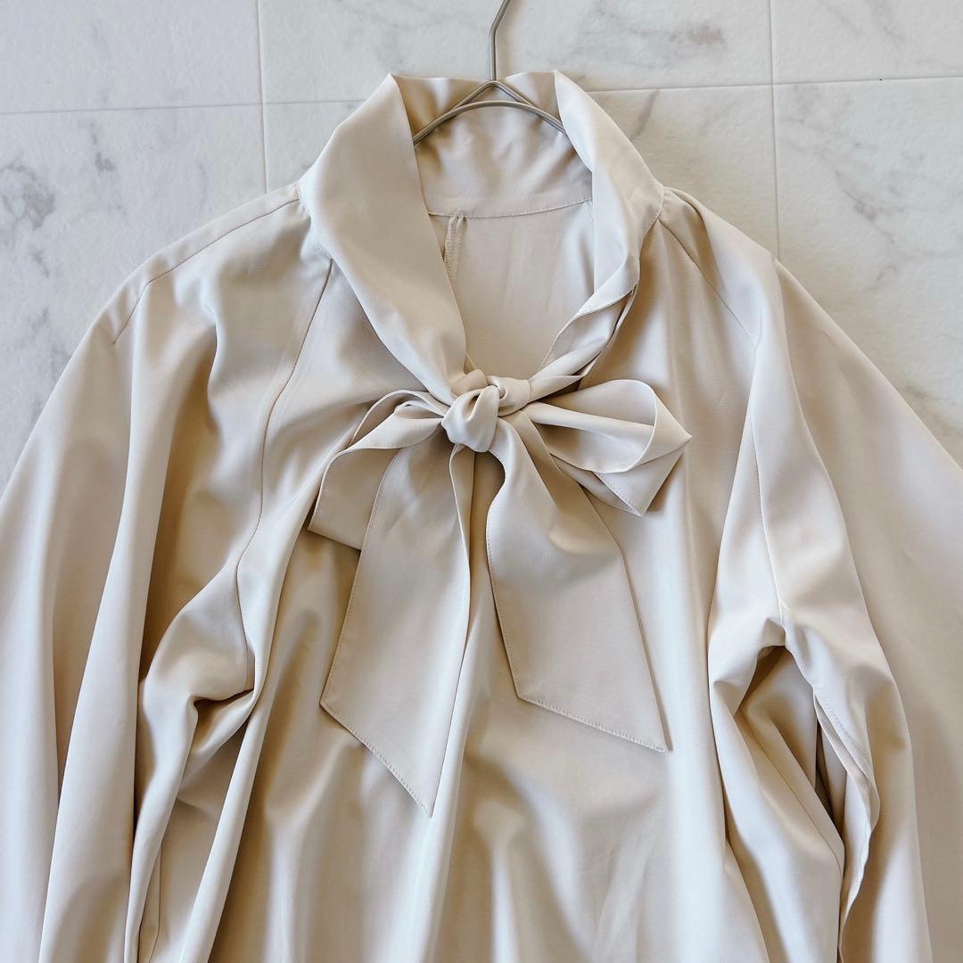 新品タグ付き Vin ポイントパールジレ ems ボウタイブラウス セット