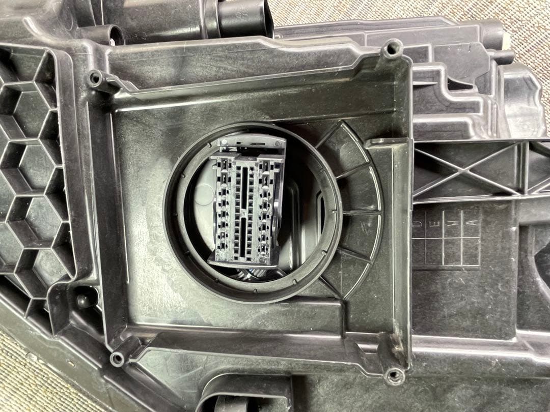 VW　ゴルフ7　5G　後期　ヘッドライト　右側　LED　5G2 941 036