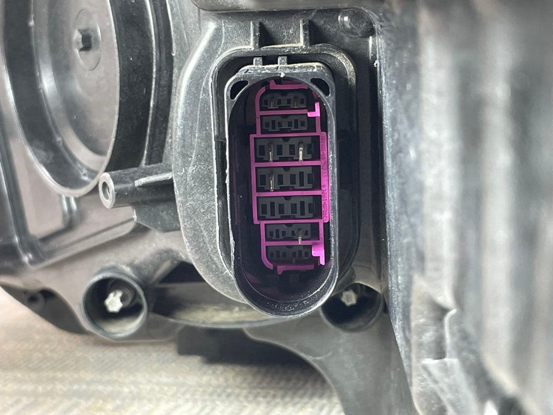 VW　ゴルフ7　5G　後期　ヘッドライト　右側　LED　5G2 941 036